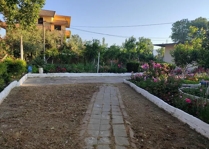 House Πανσιόν 3*